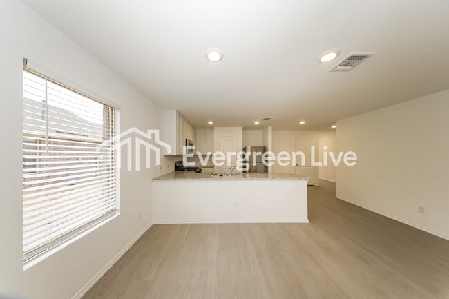 Building Photo - 11721 SW 36th St