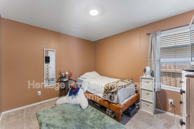 Building Photo - 829 Margay Lp