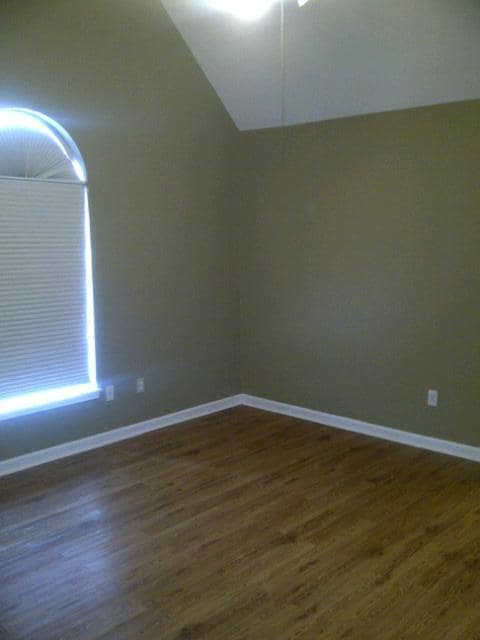 Building Photo - 436 Row 1