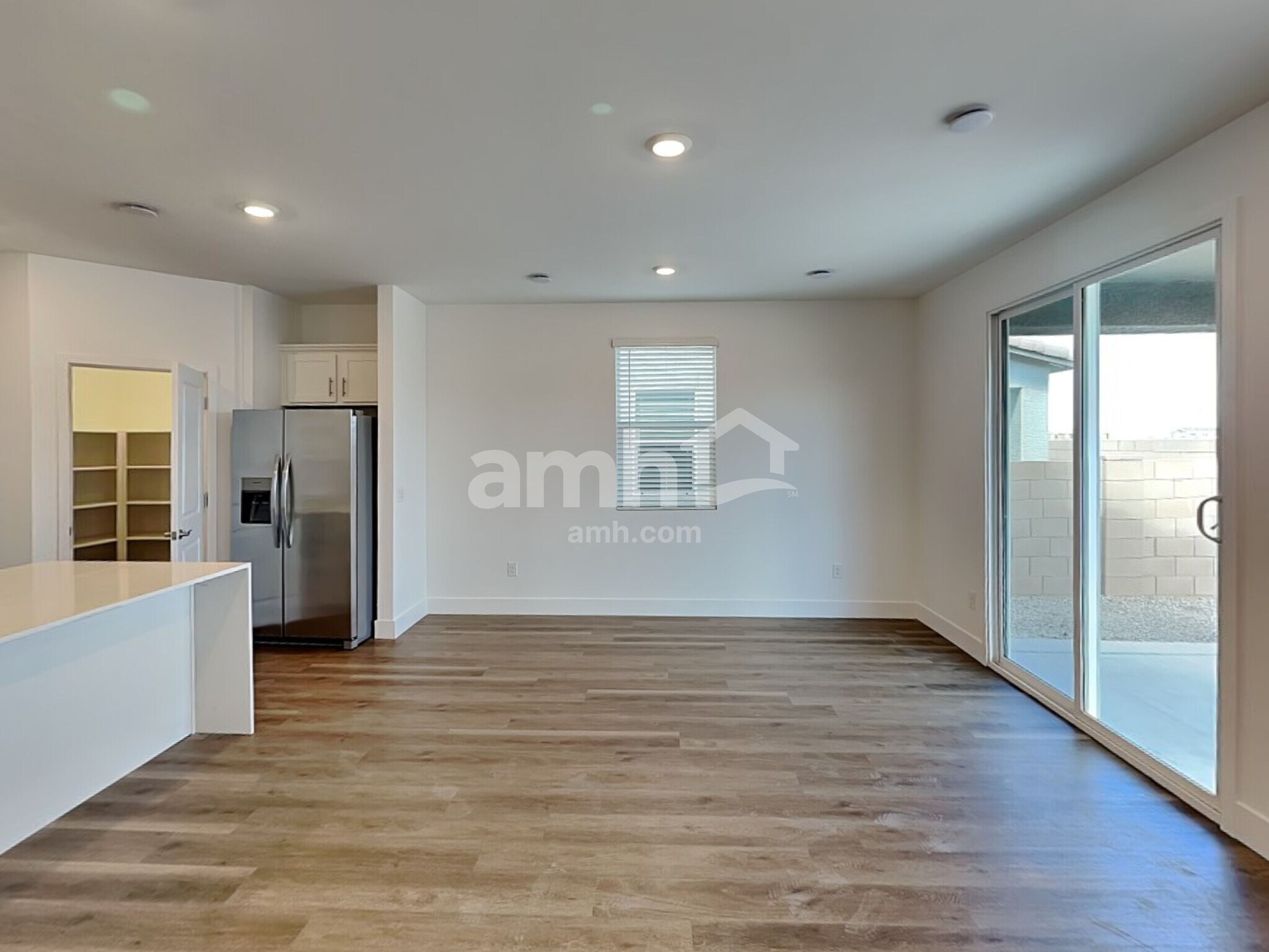 Building Photo - 9635 Harkes Dr