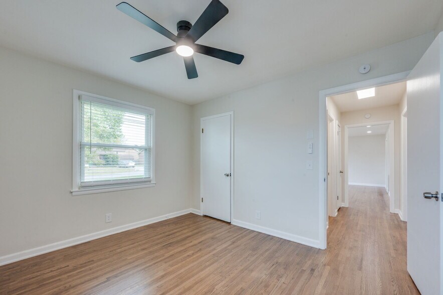 Building Photo - 5003 Hasty Dr