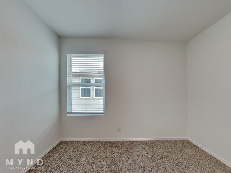 Building Photo - 5714 Agate Cir