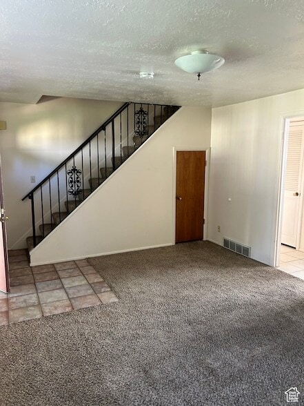 Building Photo - 3556 Van Buren Ave