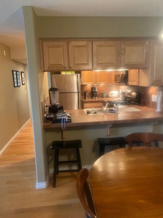 Building Photo - Beautiful 1B/1B Boulder Home