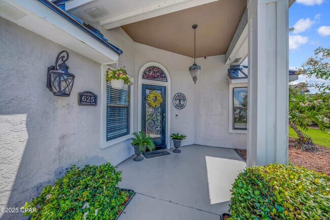 Building Photo - 625 Amberjack Dr