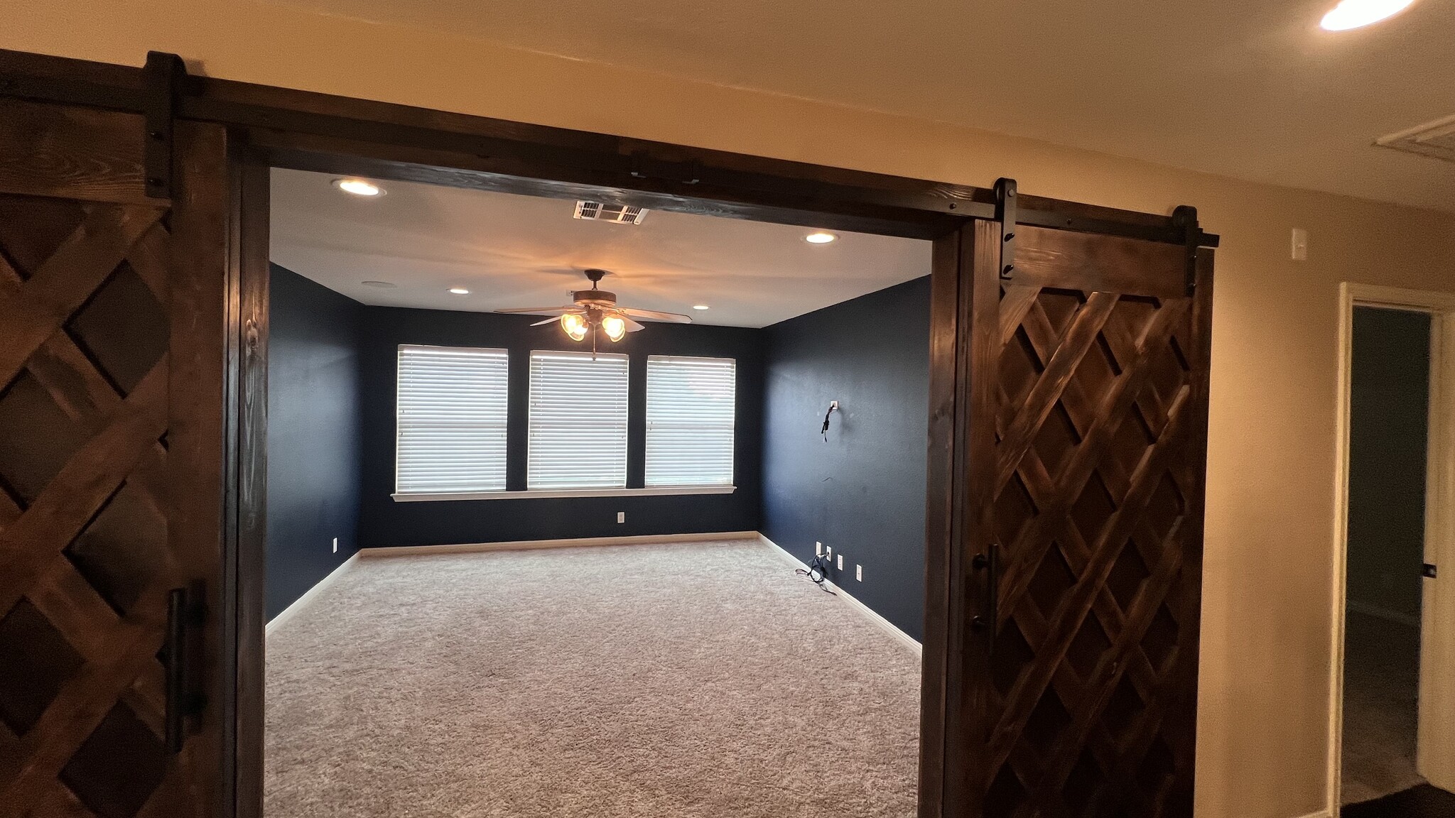 Upstairs living/media room - 18439 Rogers Bend