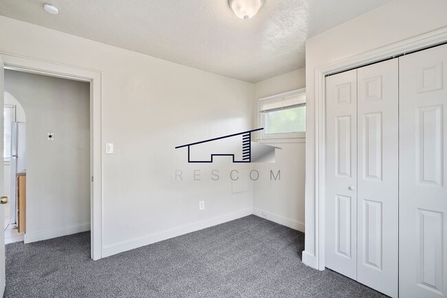 Building Photo - Ogden 2 Bedroom, 1 Bathroom!