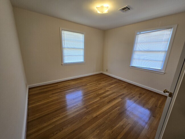 Building Photo - 3432 Princess Ann St