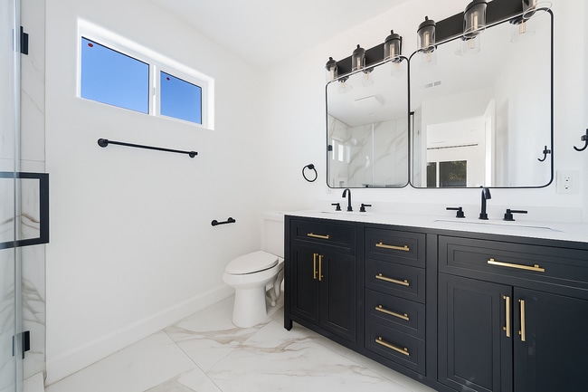 Building Photo - 6733 Lanto St