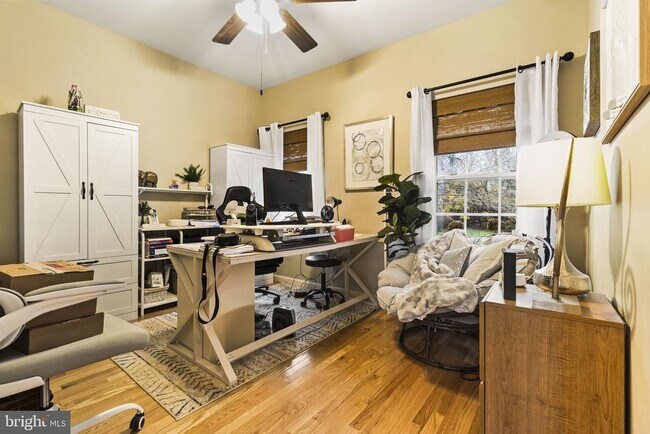 Building Photo - 144 Edgar Rd