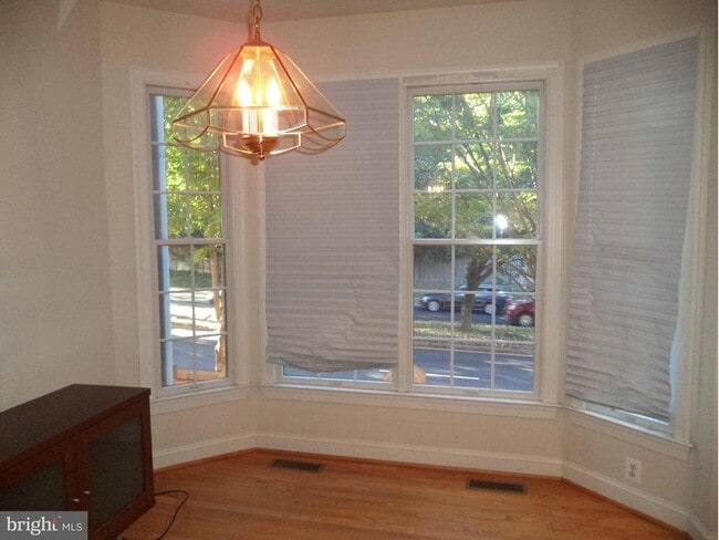 Building Photo - 6812 Rigby Ln