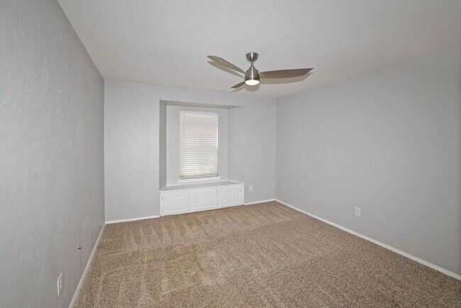 Building Photo - 3537 Tripp Ave