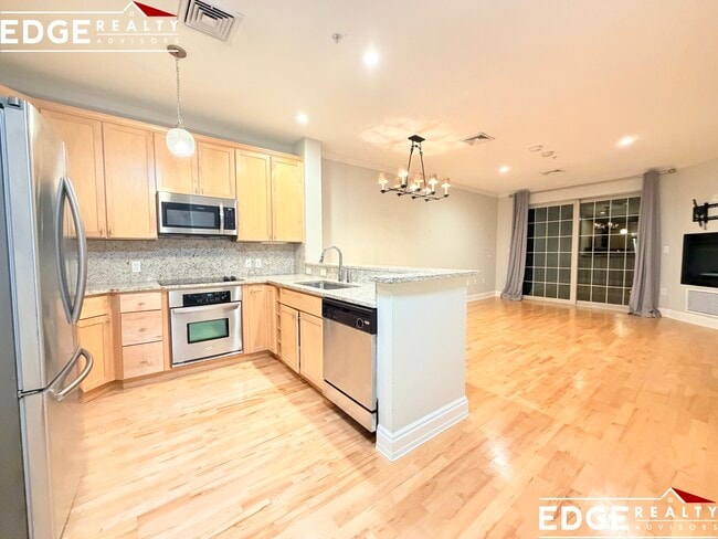 Building Photo - 59 Walpole St