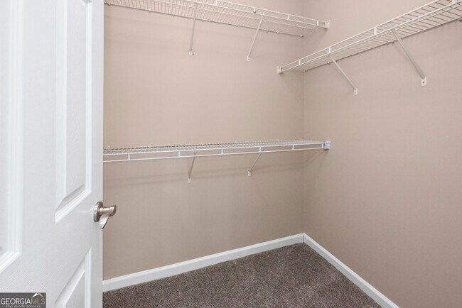 Building Photo - 317 Granite Way