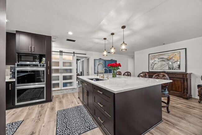 Building Photo - 14248 Paddock Dr