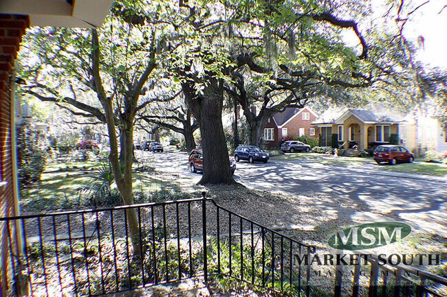 Building Photo - *APPLICATION PENDING!!*  ***ENCHANTING ARDSLEY PARK*****