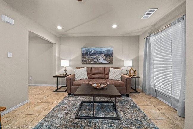 Building Photo - 5017-5019 S 28th St