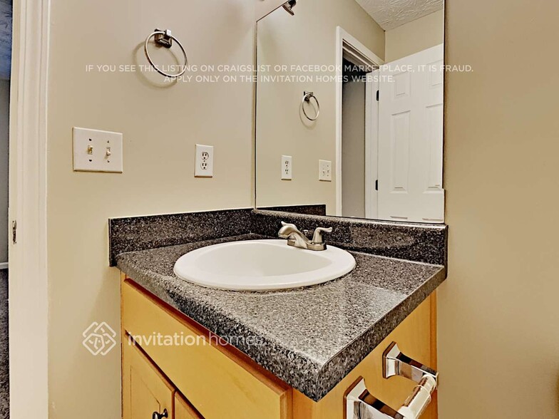 Building Photo - 258 Palms Ln SW