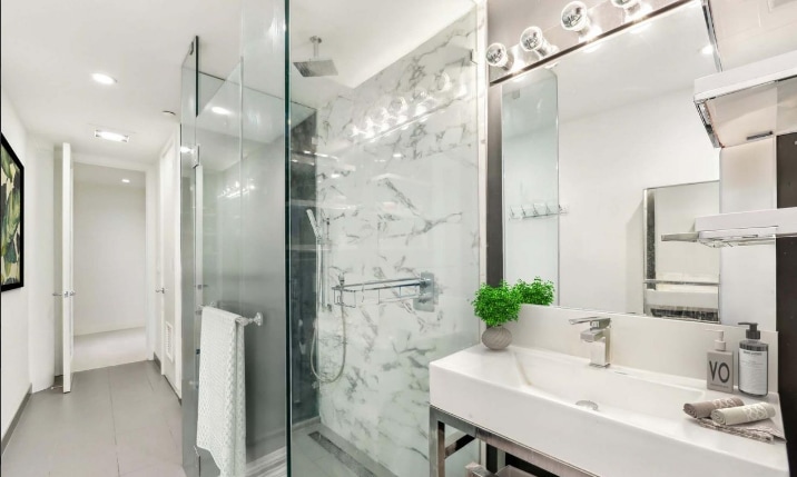 Building Photo - 1875 Mission St