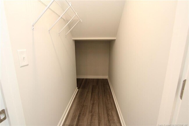 Building Photo - 461 Grange Farm Pl