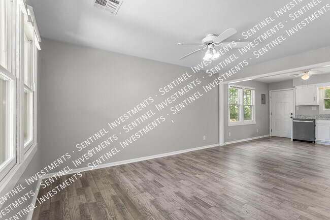 Building Photo - 3 Bedroom 2 Bathroom House Near KU Med