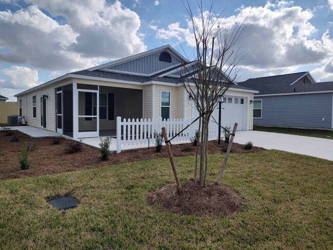 Building Photo - SHOWING as of 9/1/2025 Patio Villas in Del...