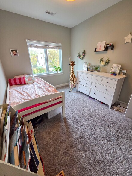 Bedroom 3 - 3125 Saint Elmo Ave