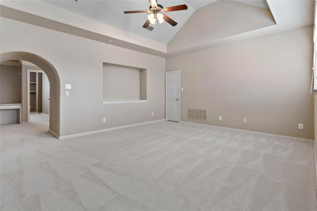 Building Photo - 921 Pine Burst Dr
