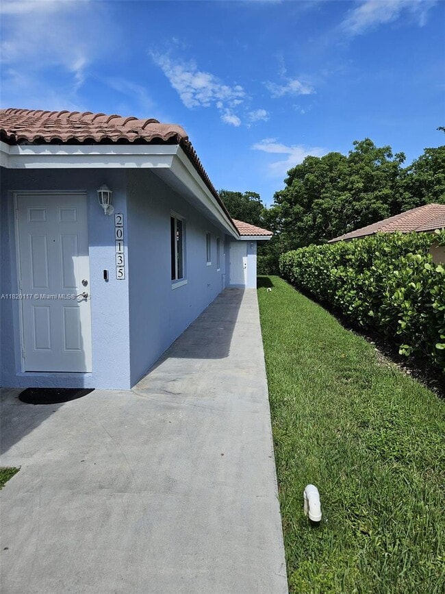 Building Photo - 20137 SW 88th Ct