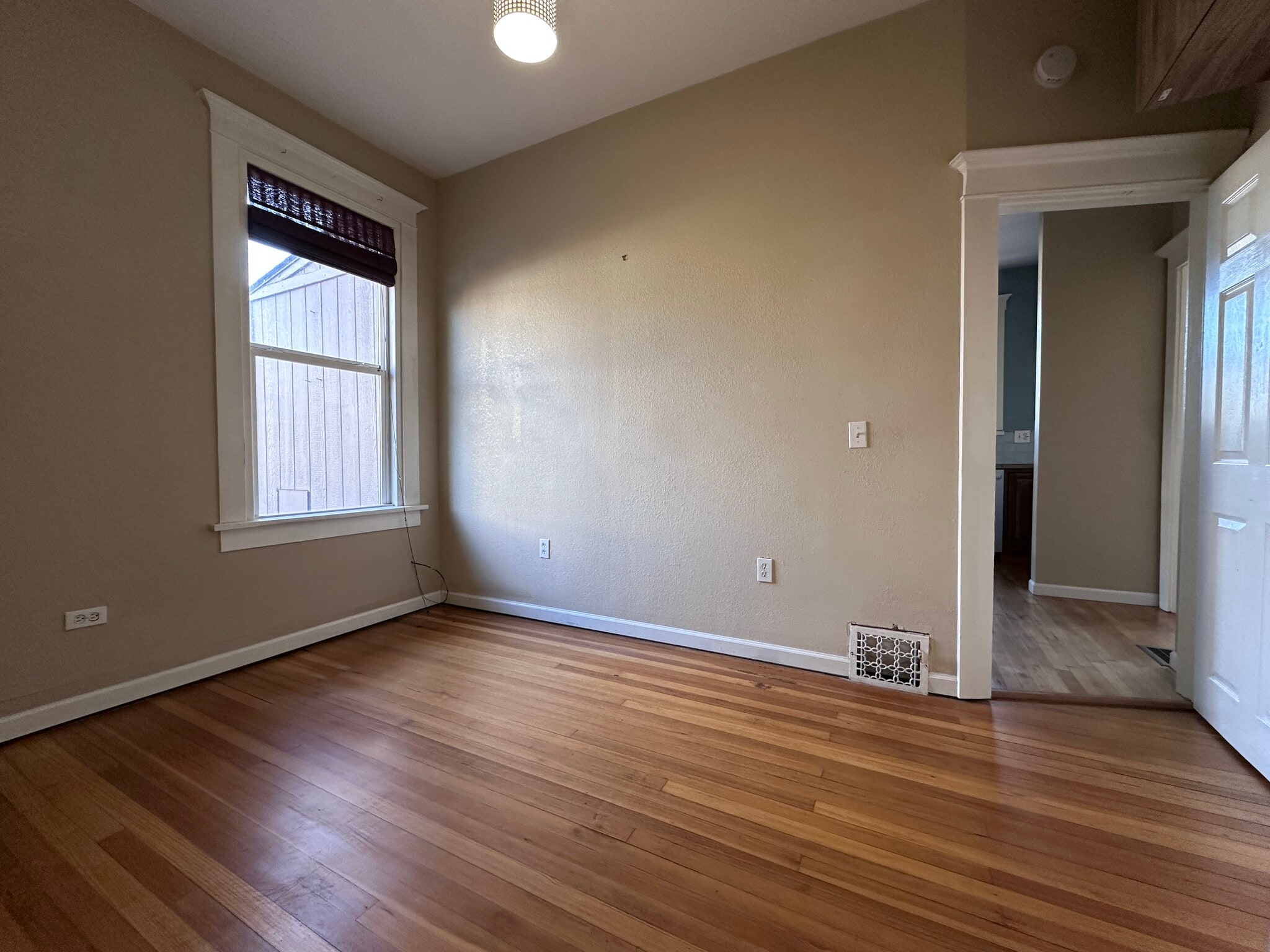 Building Photo - 1330 S Grant St