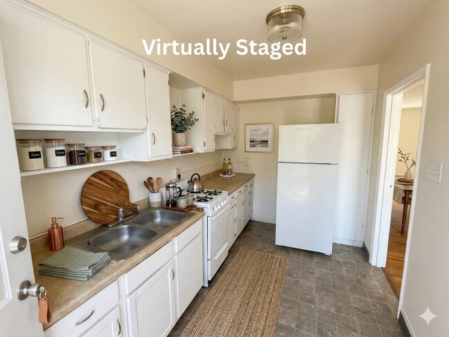 Building Photo - 73 N Hampton Rd