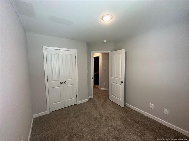 Building Photo - 348 Bahama Loop