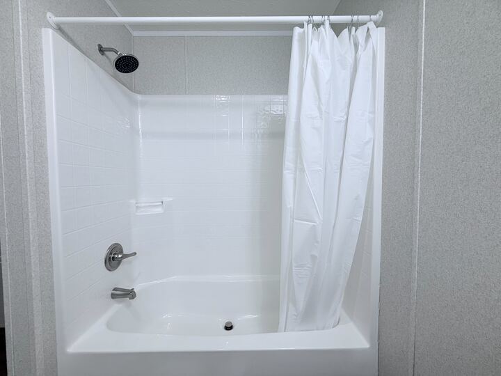 Building Photo - 29909 Flushing Dr