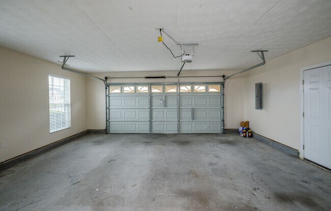Building Photo - 705 Porter Ln