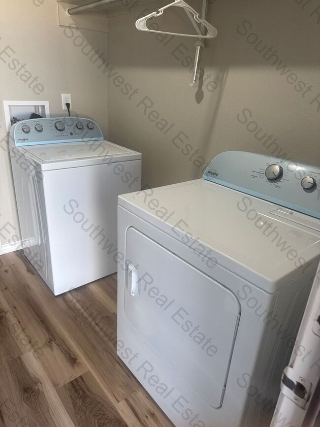 Building Photo - 3116 Westminster Dr