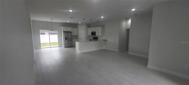 Building Photo - 2673 SW 156th Pl