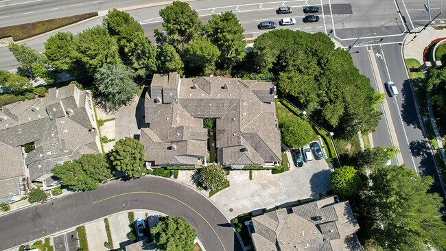 Building Photo - Newport Coast gated community, available now