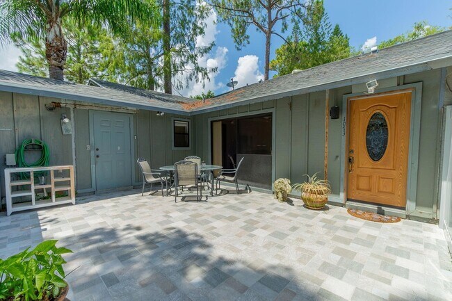 Building Photo - 1073 Goldenrod Rd