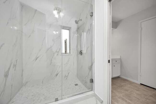 Building Photo - 3410 Crow Valley Dr