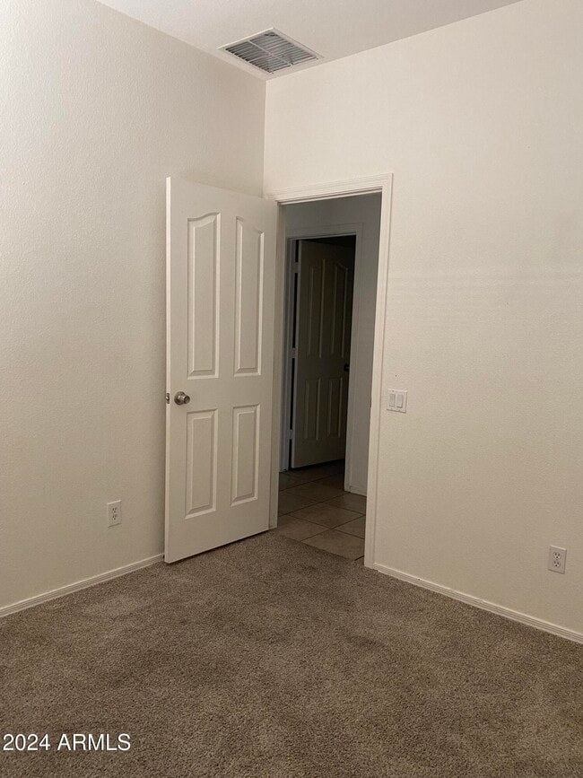 Building Photo - 11634 W Western Ave