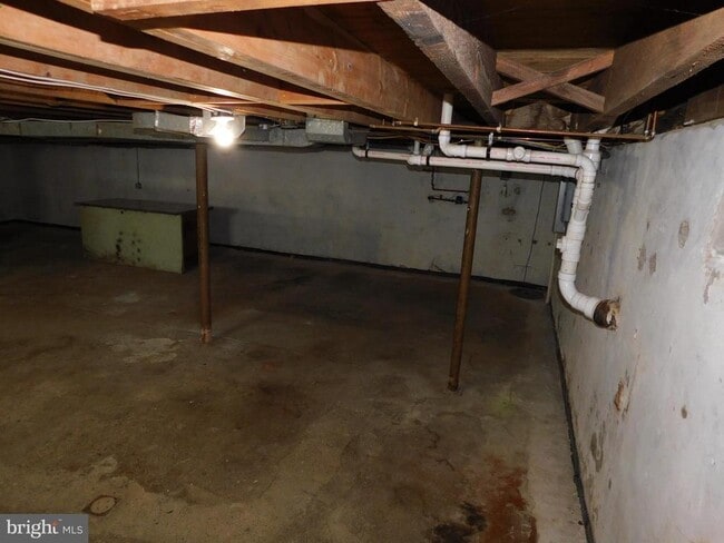 Building Photo - 737 Churchville Rd