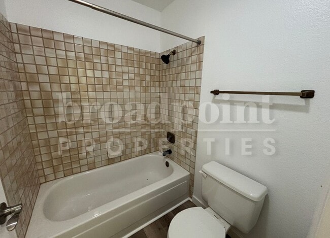 Building Photo - 1543 Buckskin Dr