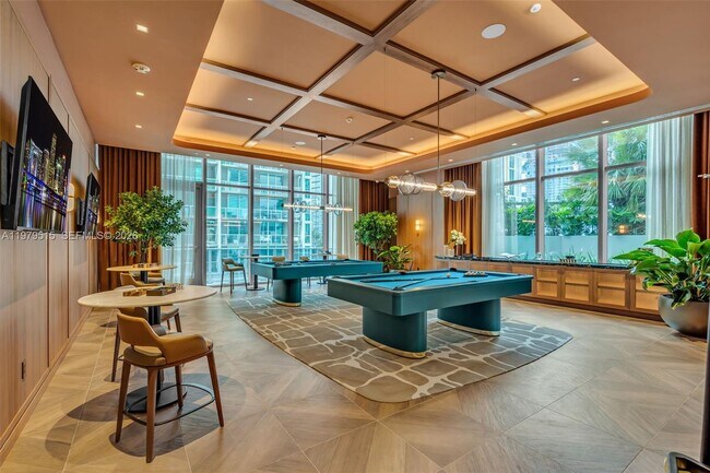 Building Photo - 77 SE 5th St