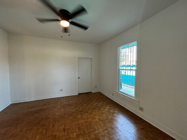 Building Photo - $500 OFF FIRST MONTH'S RENT IF MOVED IN BY...
