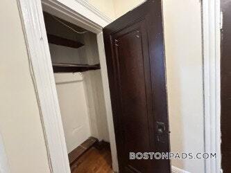 Building Photo - 1209 Boylston St