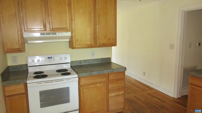 Building Photo - 617 Bolling Ave