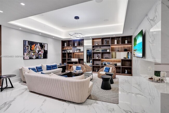 Building Photo - 1000 E Island Blvd