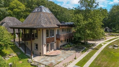 Building Photo - Private Architectural Estate Minutes from ...