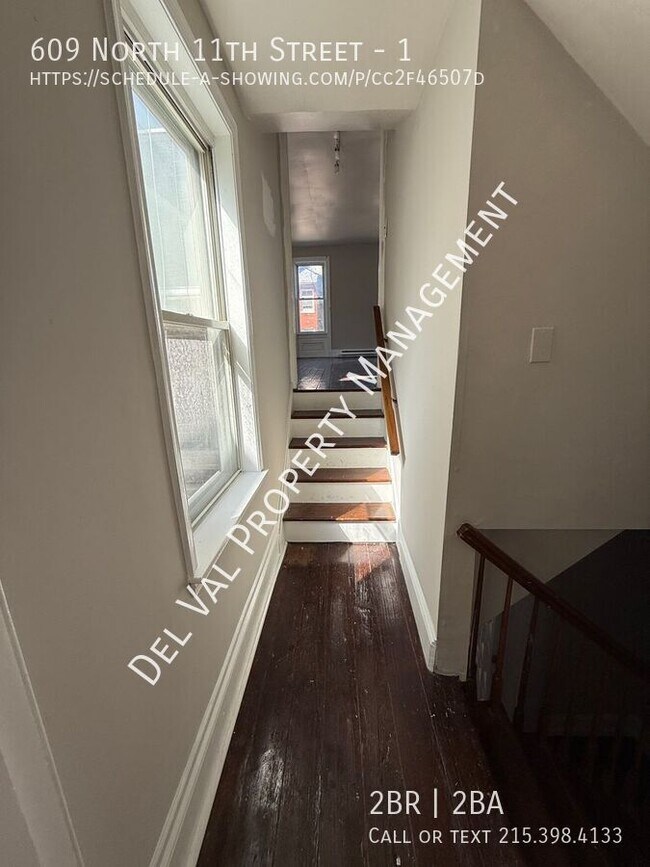 Building Photo - 609 N 11th St
