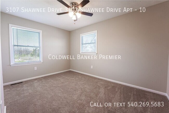 Building Photo - 3107 Shawnee Dr